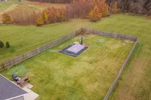 2952 N Morning Glory Ave, Rolling Prairie, IN 46371 - Photo 26