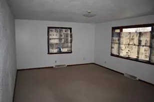 5042 Virginia St, Gary, IN 46409 - Photo 4