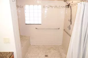 7710 Madison St, Merrillville, IN 46410 - Photo 24