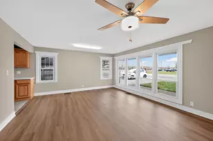 1311 Roosevelt Rd, Valparaiso, IN 46383 - Photo 6