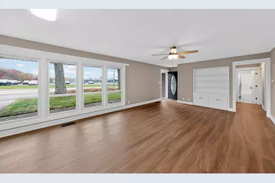 1311 Roosevelt Road, Valparaiso, IN 46383 - Photo 4