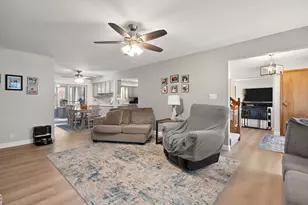 2504 Club Ct, Valparaiso, IN 46383 - Photo 10