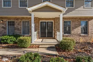 2504 Club Ct, Valparaiso, IN 46383 - Photo 4