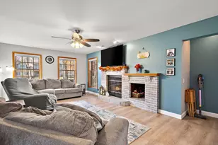 2504 Club Ct, Valparaiso, IN 46383 - Photo 8