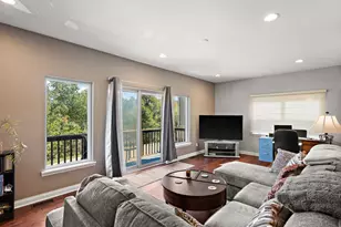 77 Sanctuary Dr, Valparaiso, IN 46385 - Photo 12