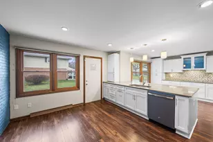 2595 W 65th Ave, Merrillville, IN 46410 - Photo 16