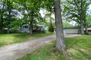 5003 White Oak Ln, Valparaiso, IN 46383 - Photo 4