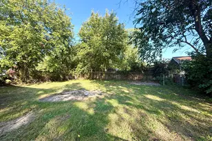 2345 Cline Ave, Gary, IN 46406 - Photo 26