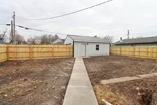 330 Virginia Ave, La Porte, IN 46350 - Photo 34