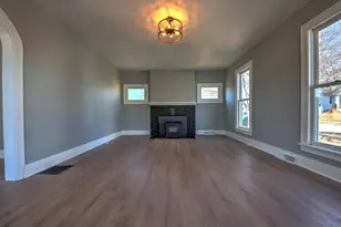 330 Virginia Ave, La Porte, IN 46350 - Photo 4