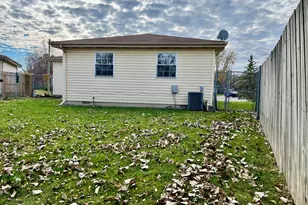 6077 Fillmore Pl, Merrillville, IN 46410 - Photo 28