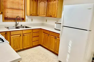 6077 Fillmore Pl, Merrillville, IN 46410 - Photo 8