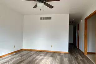 6077 Fillmore Pl, Merrillville, IN 46410 - Photo 4