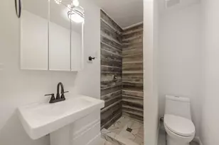 5585 Jackson St, Merrillville, IN 46410 - Photo 10