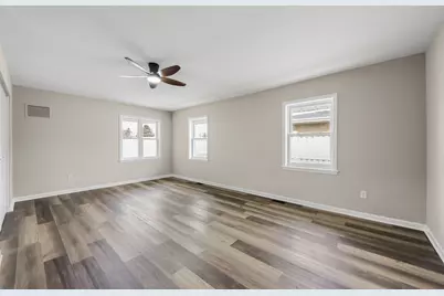 5585 Jackson Street, Merrillville, IN 46410 - Photo 8