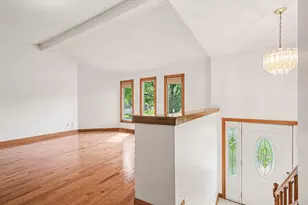 1510 W 94th Ct, Crown Point, IN 46307 - Photo 2