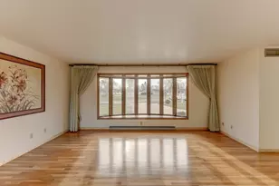 2680 W 59th Pl, Merrillville, IN 46410 - Photo 8