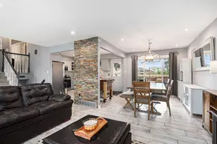 8838 Madison Ct, Munster, IN 46321 - Photo 6