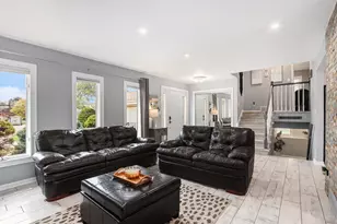 8838 Madison Ct, Munster, IN 46321 - Photo 4