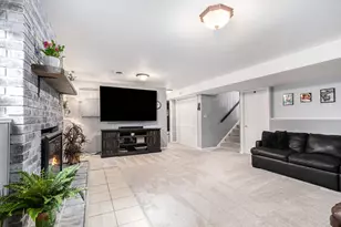 8838 Madison Ct, Munster, IN 46321 - Photo 14