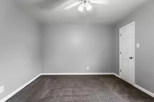 6400 Ash Ave, Gary, IN 46403 - Photo 16