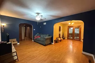 205 S Wisconsin St, Hobart, IN 46342 - Photo 4