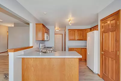 7646 Amanda's Way, Crown Point, IN 46307 - Photo 8