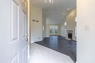 10331 Clark Ct, Munster, IN 46321 - Photo 6