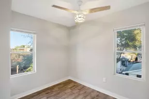 537 Harrison St, Gary, IN 46402 - Photo 16