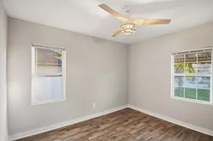 537 Harrison St, Gary, IN 46402 - Photo 12