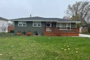 9430 Oriole Dr, Munster, IN 46321 - Photo 2