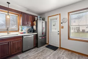 1710 Vernon St, Schererville, IN 46375 - Photo 8