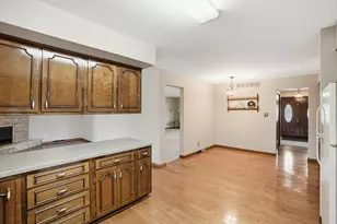 1917 Kennedy Ave, Schererville, IN 46375 - Photo 8