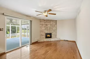 1917 Kennedy Ave, Schererville, IN 46375 - Photo 16