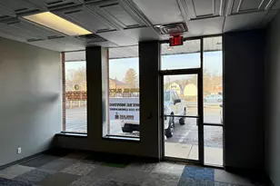 706 1/2 E Lincolnway, Valparaiso, IN 46383 - Photo 2