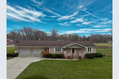 245 E Frank Boulevard, Winamac, IN 46996 - Photo 1