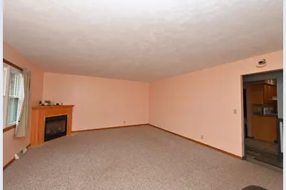 245 E Frank Boulevard, Winamac, IN 46996 - Photo 8