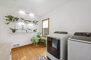 248 Skyline Dr, Valparaiso, IN 46385 - Photo 8