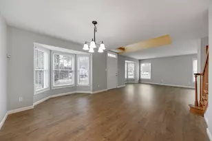 101 81st Ave, Schererville, IN 46375 - Photo 2