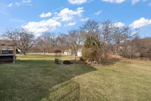 2405 Kings Ct, Dyer, IN 46311 - Photo 38