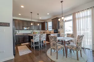 9351 Chestnut Cv, Saint John, IN 46373 - Photo 16