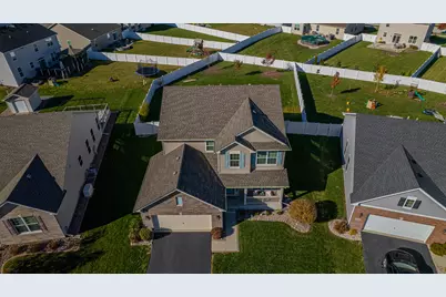 9351 Chestnut Cove, Saint John, IN 46373 - Photo 2