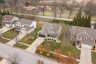 49 Steinbeck Dr, Valparaiso, IN 46383 - Photo 4