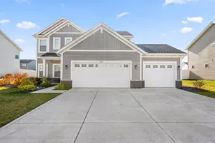 206 Sweetbay St, Valparaiso, IN 46385 - Photo 2