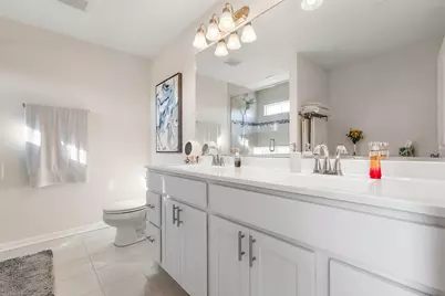 206 Sweetbay Street, Valparaiso, IN 46385 - Photo 12