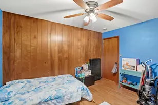 411 Softwood Dr, Hobart, IN 46342 - Photo 8