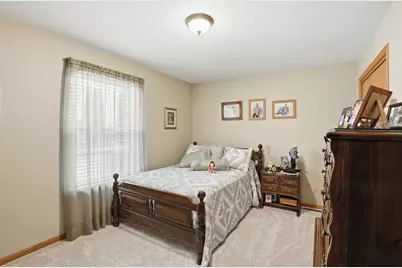 6586 Falcon Drive, Schererville, IN 46375 - Photo 18