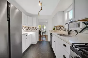 2728 162nd St, Hammond, IN 46323 - Photo 4