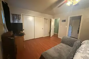 339 W 35th Ave, Gary, IN 46408 - Photo 12