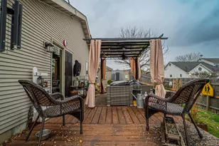 9605 Van Buren St, Crown Point, IN 46307 - Photo 16